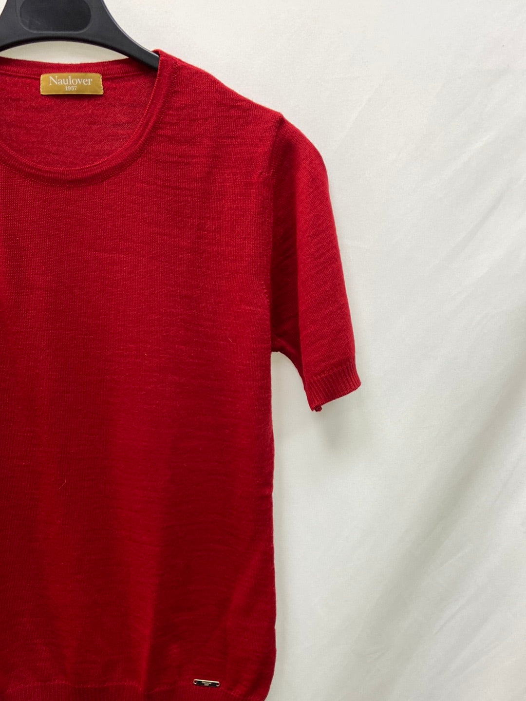 NAULOVER.Red dot top TM