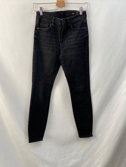MASSIMO DUTTI. Classic black jeans size 36