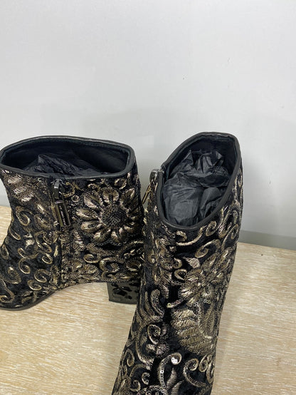 PONS QUINTANA.Botines bordados T.39