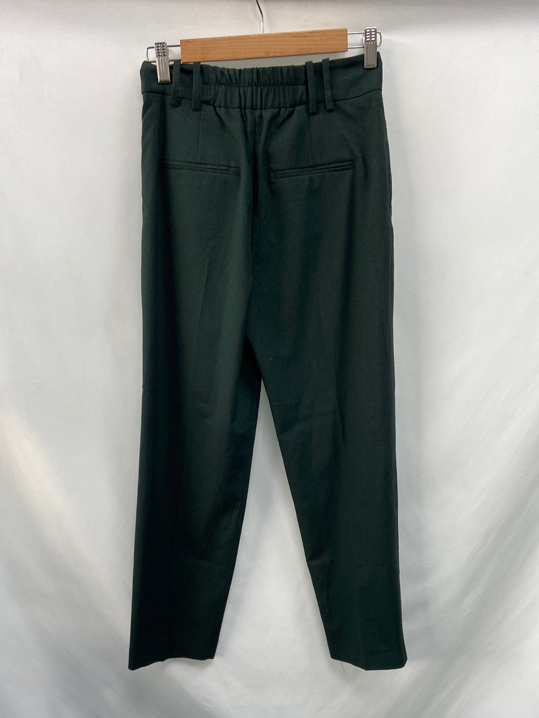 ZARA.Pantalones pinza verdes T.xs