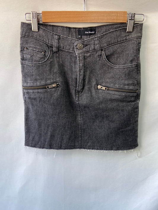 THE KOOPLES. Falda gris denim T.36