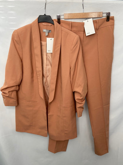 ASOS.Blazer color maquillaje T.38