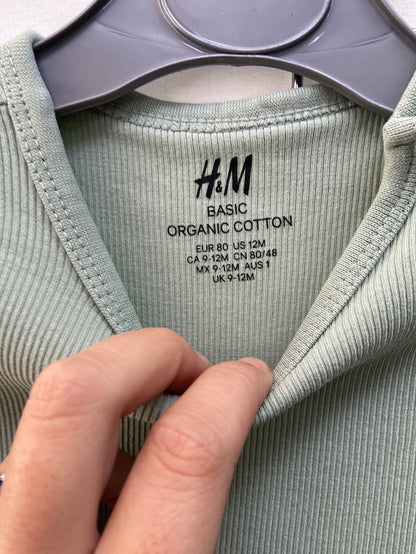 H&amp;M.Total look T.9-12 months