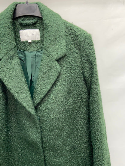 VILA.Abrigo verde borrego T.34