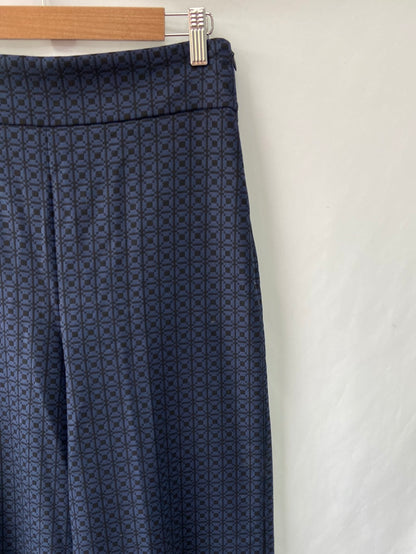 ZARA.Culottes azules y negros T.M