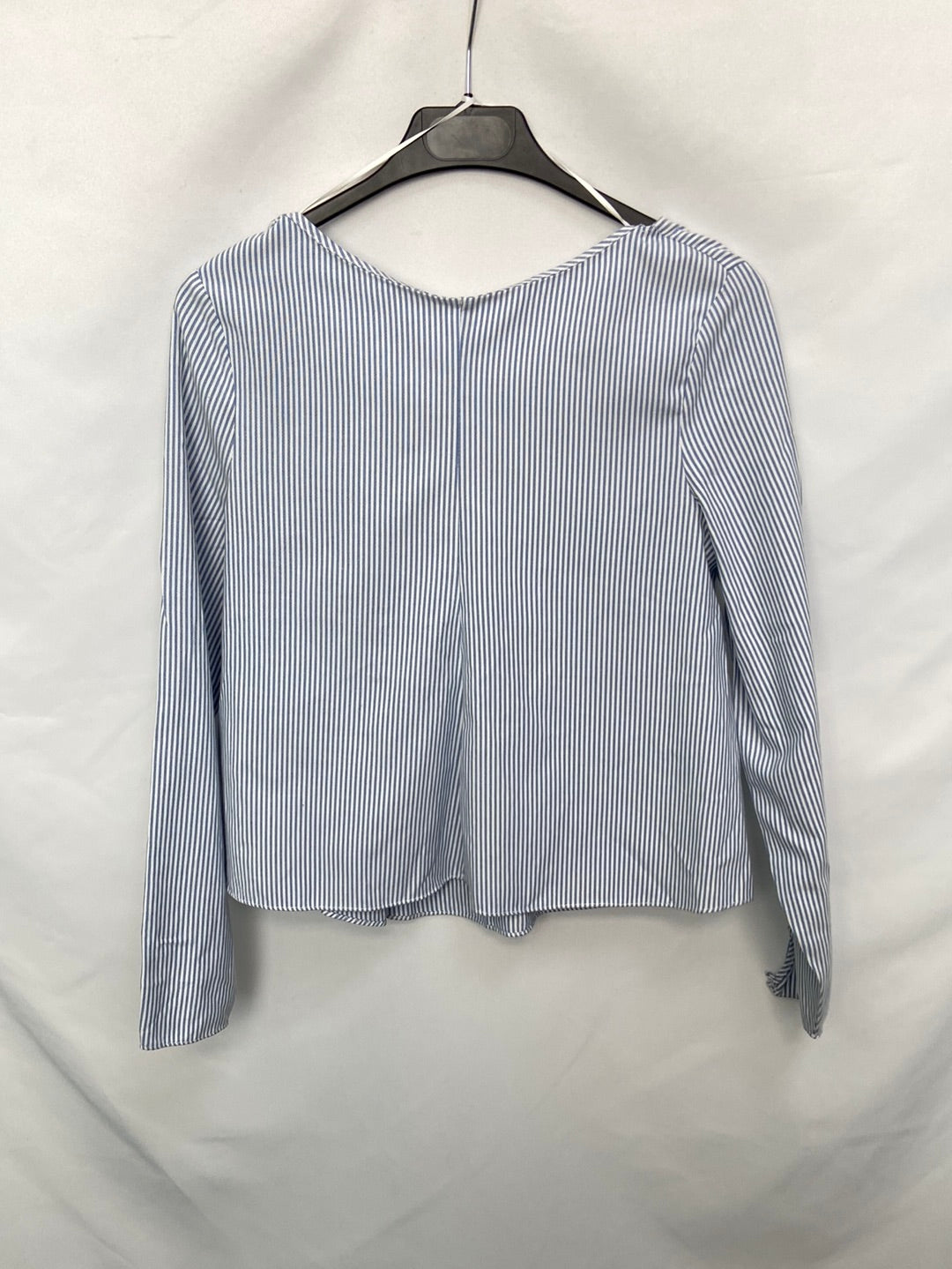 ZARA. Open back striped top Ts