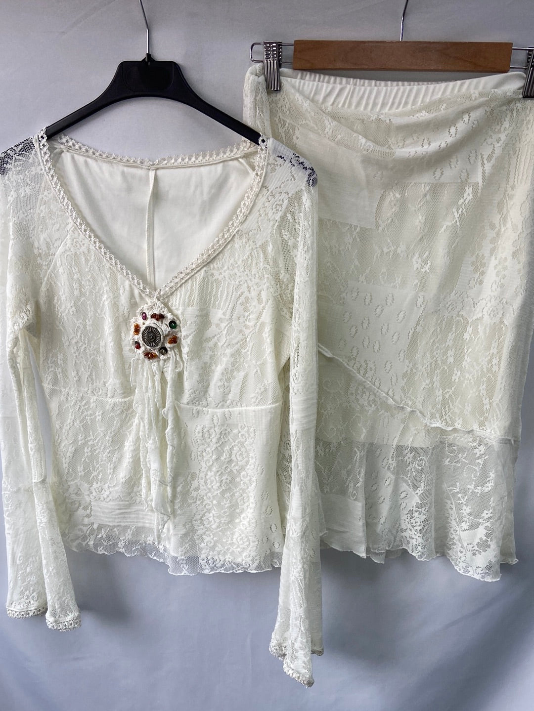 OTRAS.Top blanco roto encaje T.m