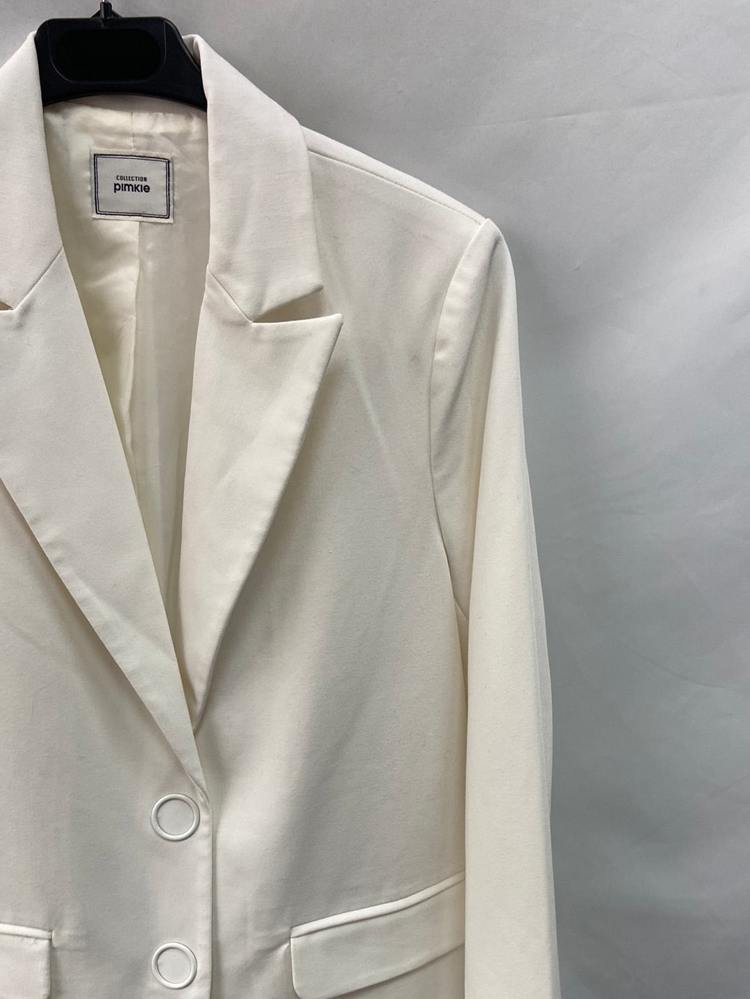 PIMKIE.Blazer blanca T.36
