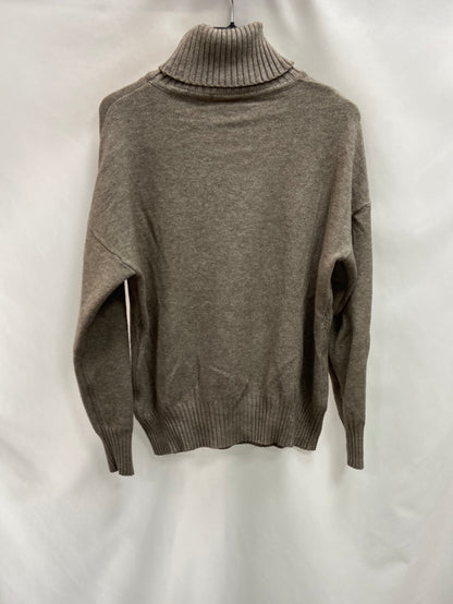 OTHERS. Beige turtleneck sweater TS (Tara)