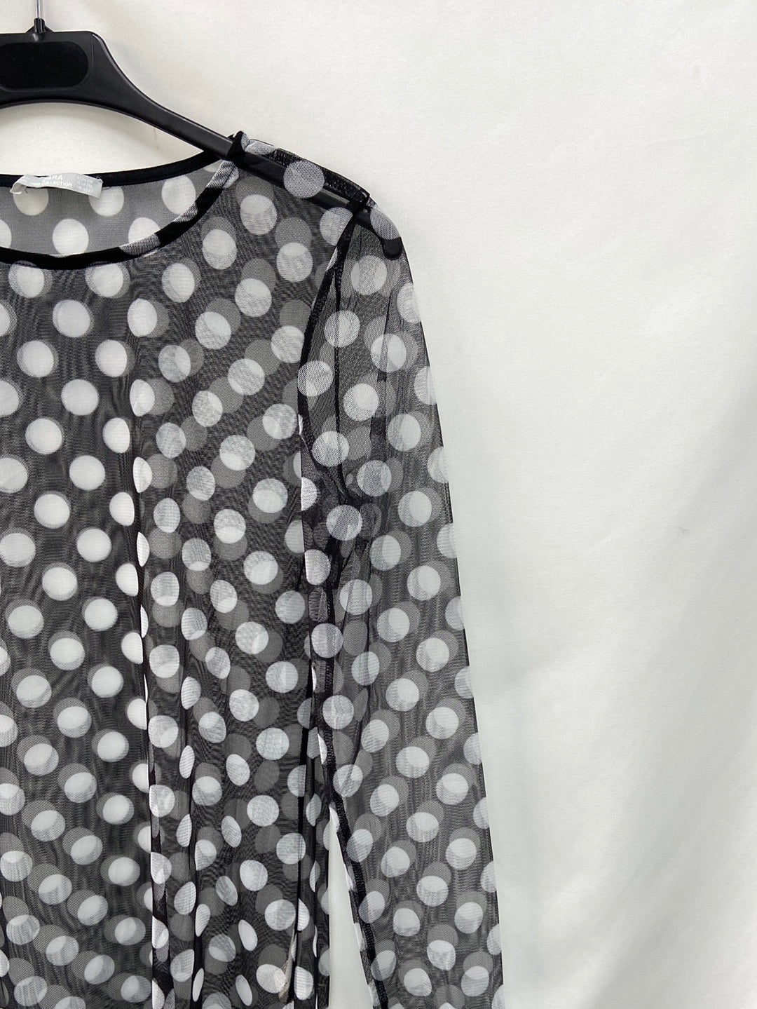 ZARA. Polka dot mesh top TM
