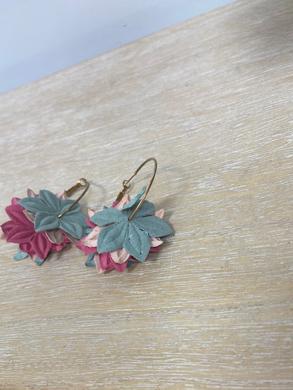 OTRAS.Aros dorados flores papel