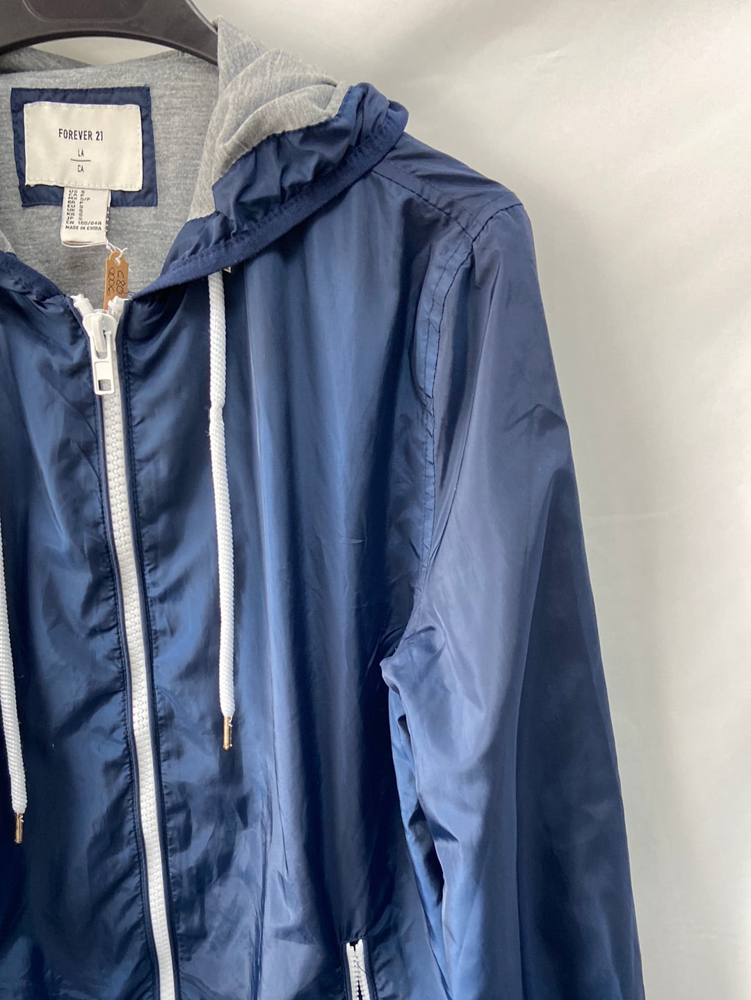 FOREVER21. Corta vientos