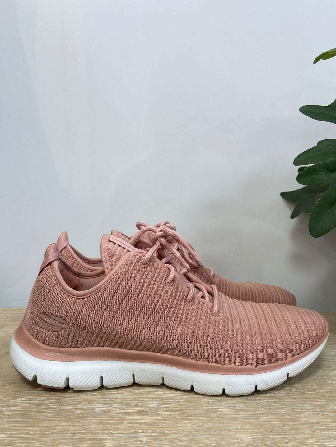 SKETCHERS.Pink sneakers T.38