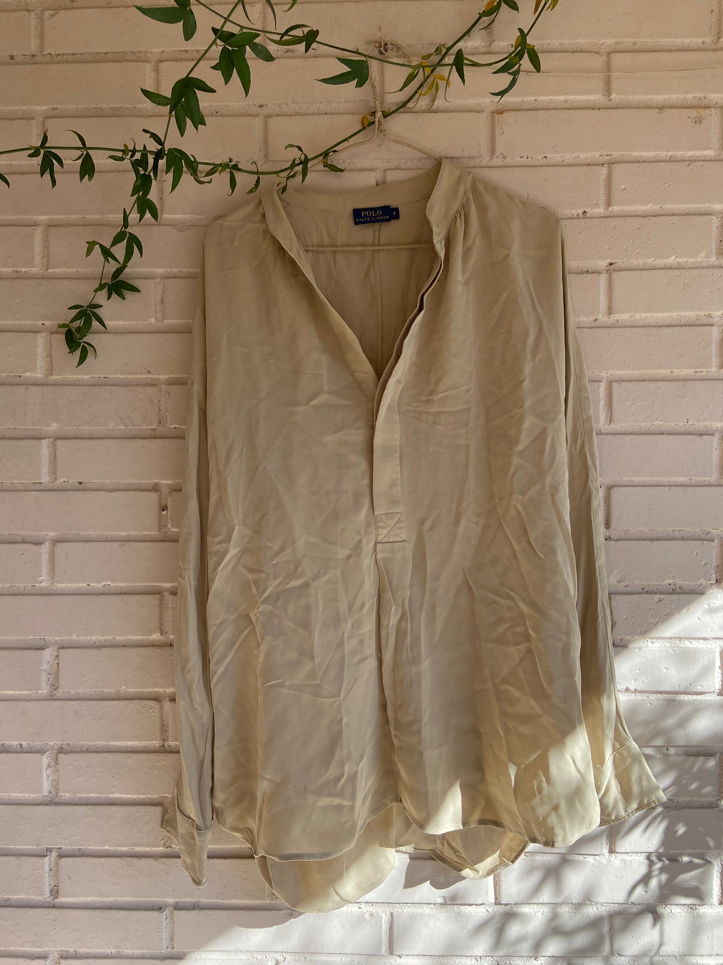 POLO RALPH LAURE. Blusa beige oversized T.s