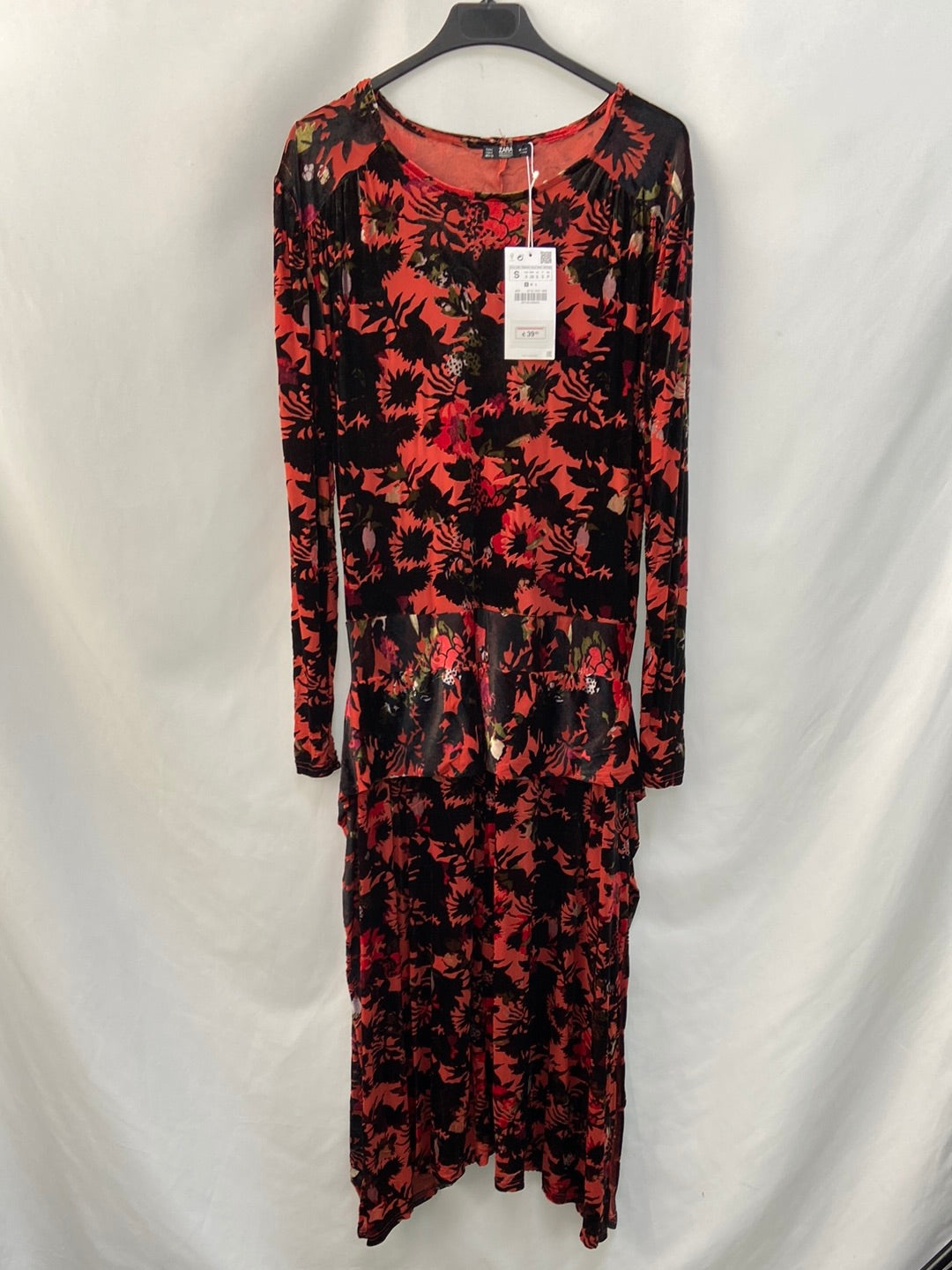 ZARA. Vestido midi terciopelo T.S