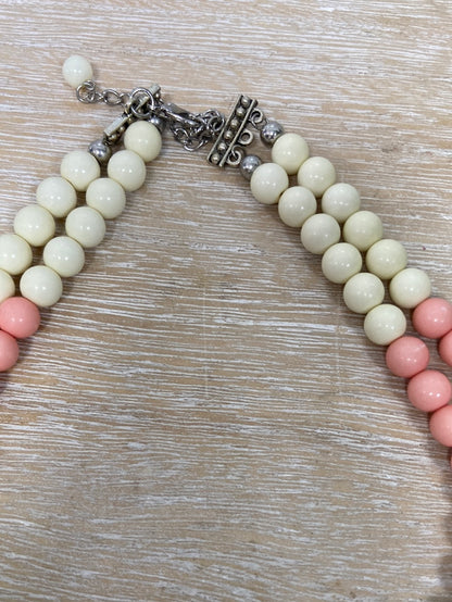 OTRAS.Collar cortito doble