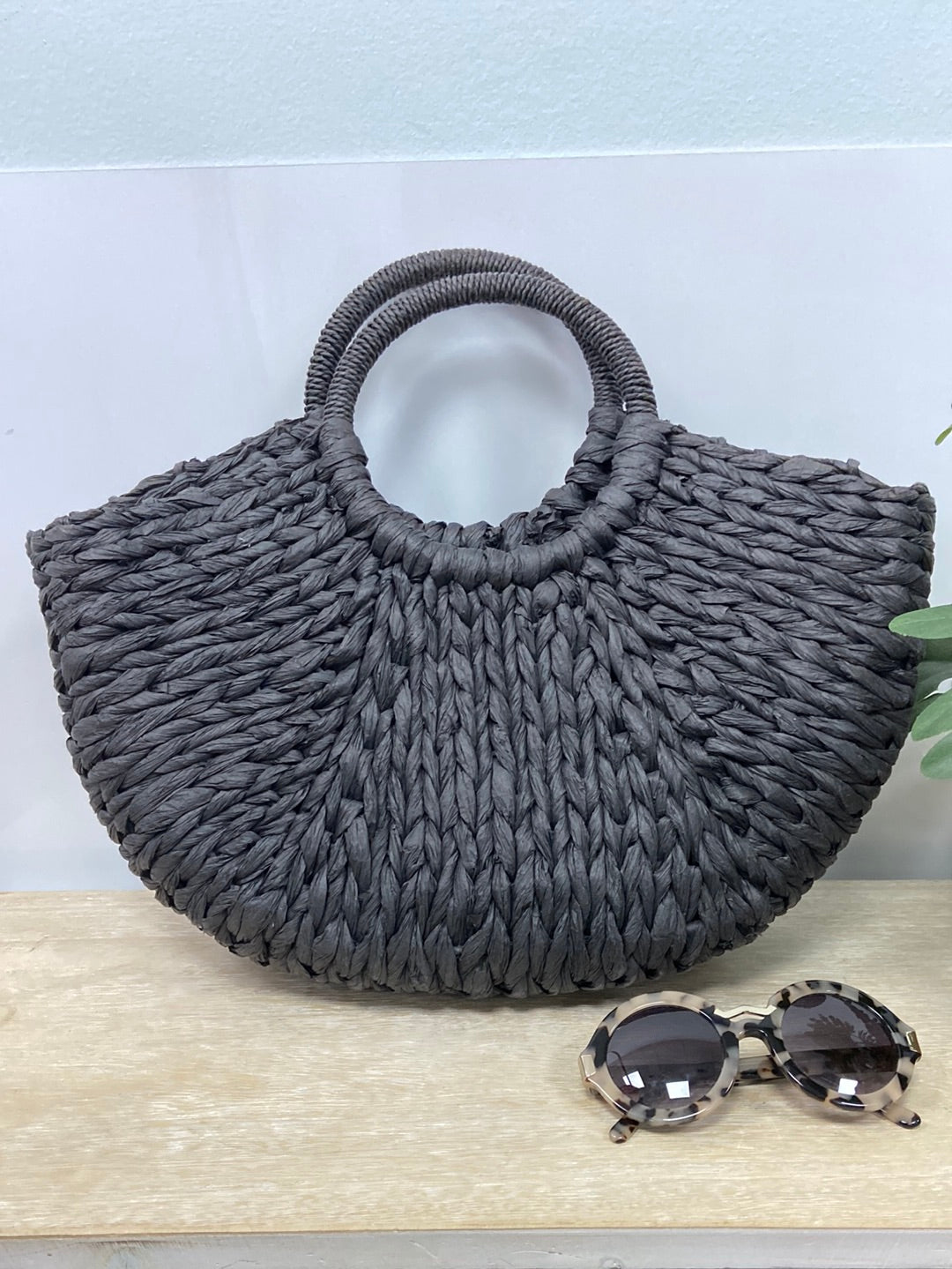 ZARA.Bolso negro rafia