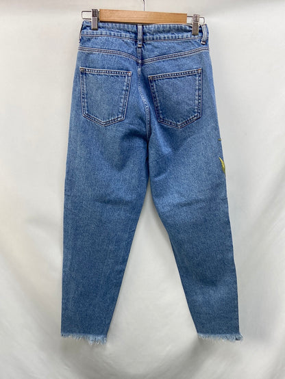 OTRAS. Pantalón denim bordado T.36