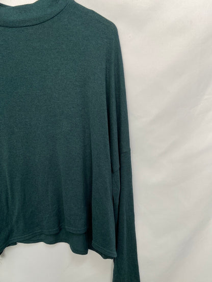 BERSHKA.Jersey verde T.m