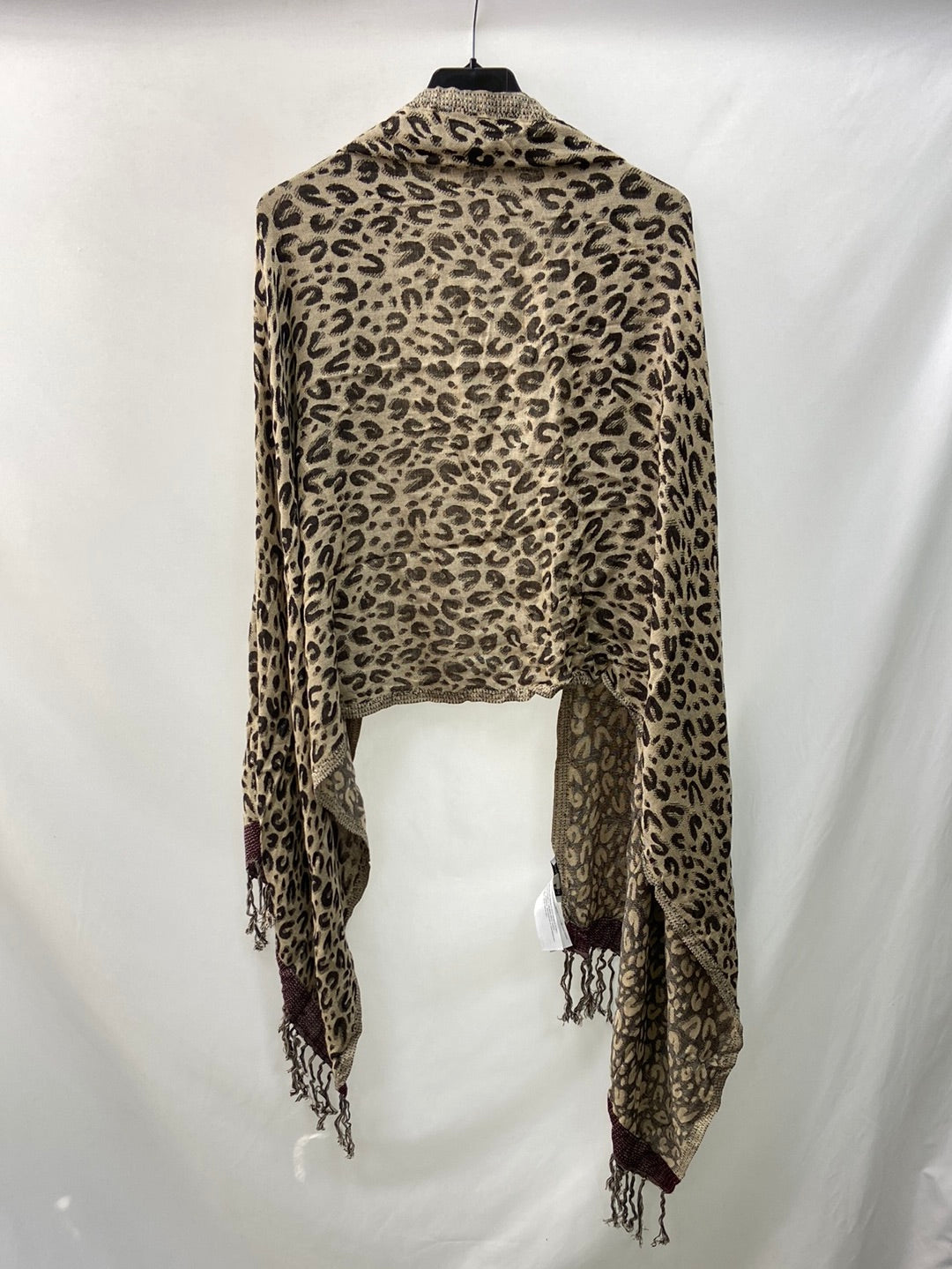 ADOLFO DOMÍNGUEZ.Pasmina animal print