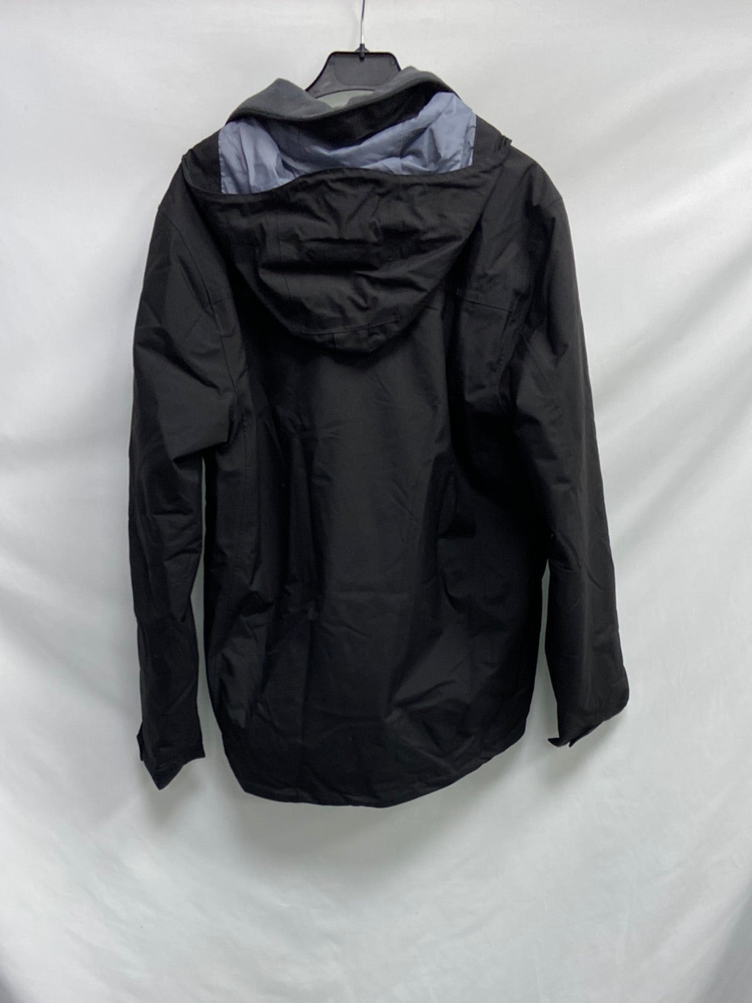 DECATHLON. Abrigo negro nieve T.s