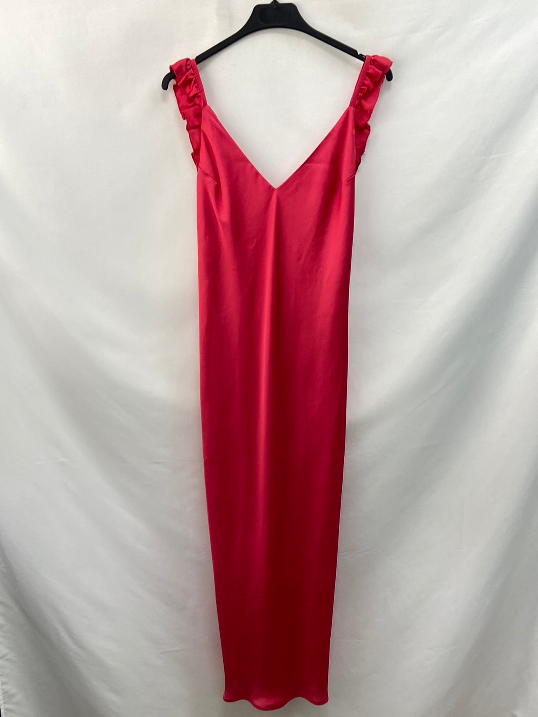 BY CLÉA.Vestido midi rosa satinado (36,38,40)