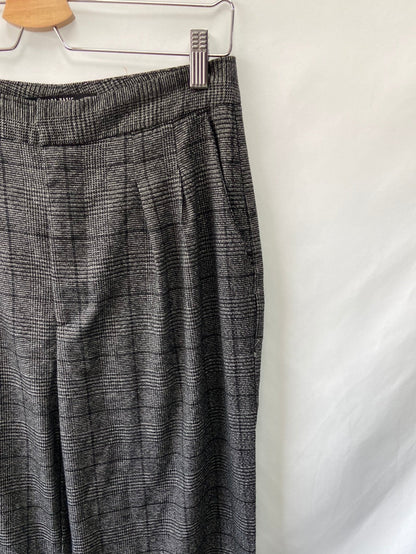 ZARA. Pantalón recto cuadros T.m