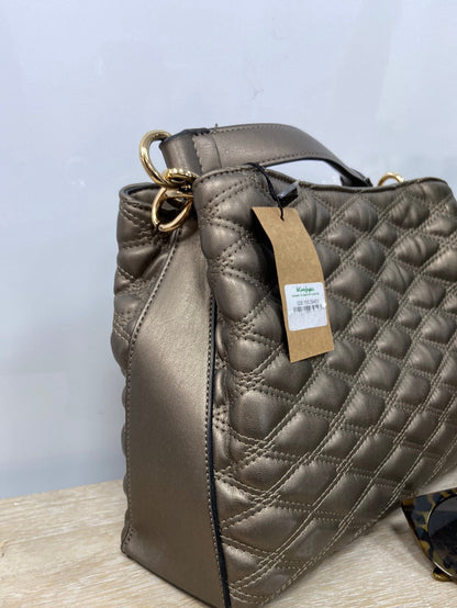 ECI. Quilted bronze bag