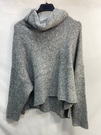 PULL&BEAR.Jersey oversized cuello vuelto gris T.S