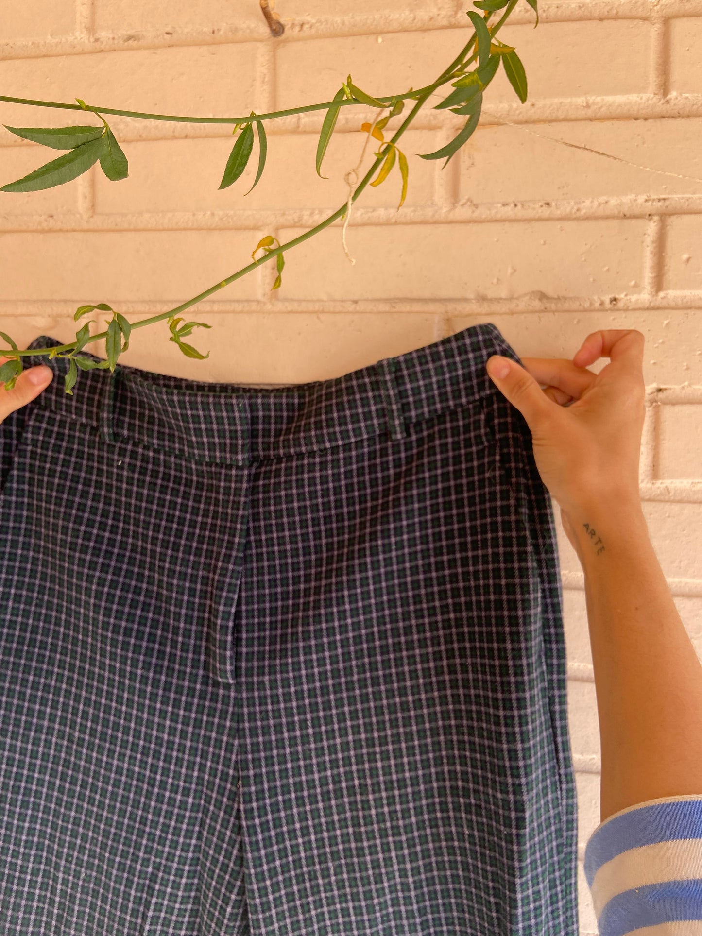 NICE THINGS. Pantalón cuadros acampanado T.36