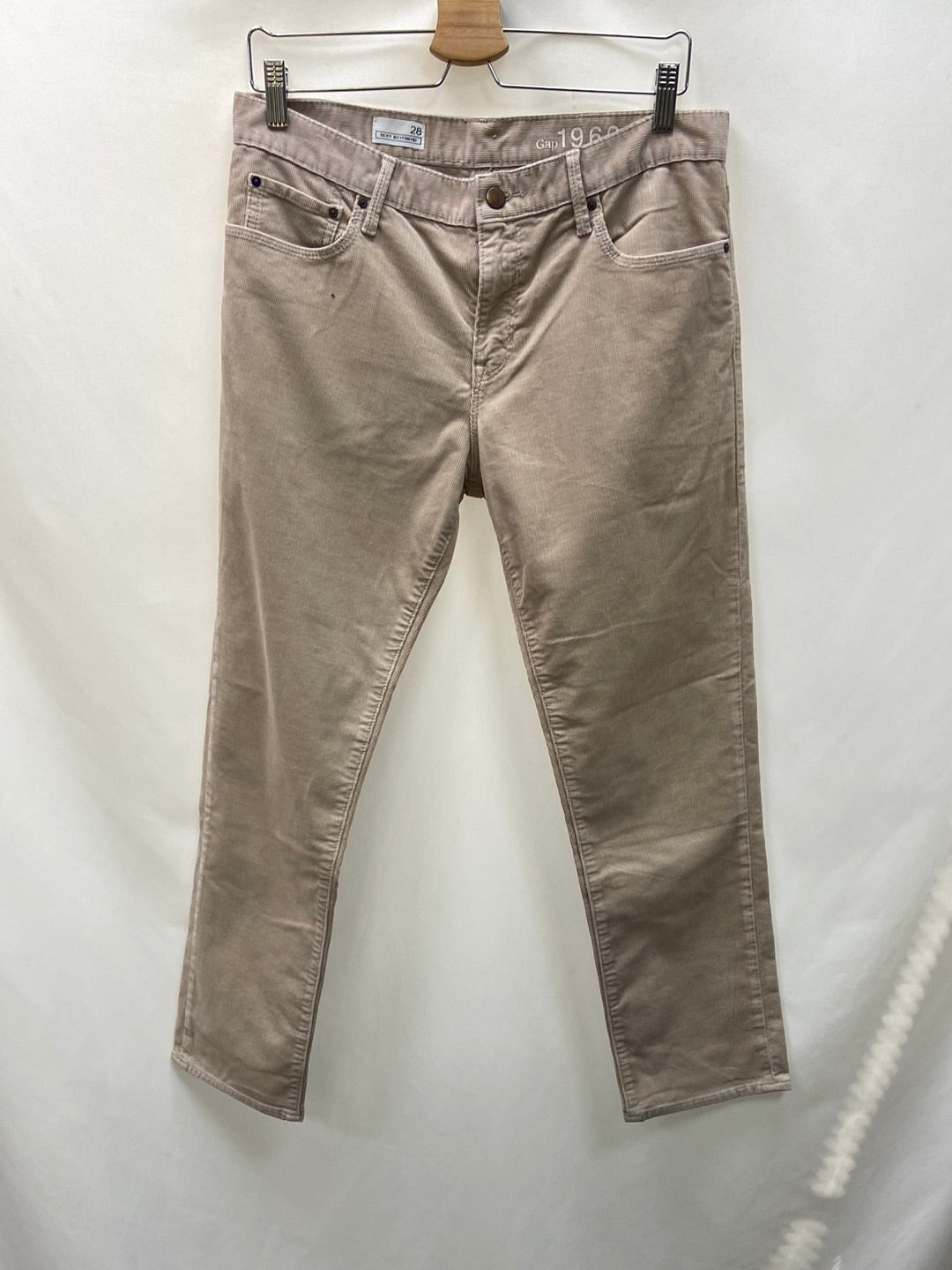 GAP. Beige corduroy trousers, size 42