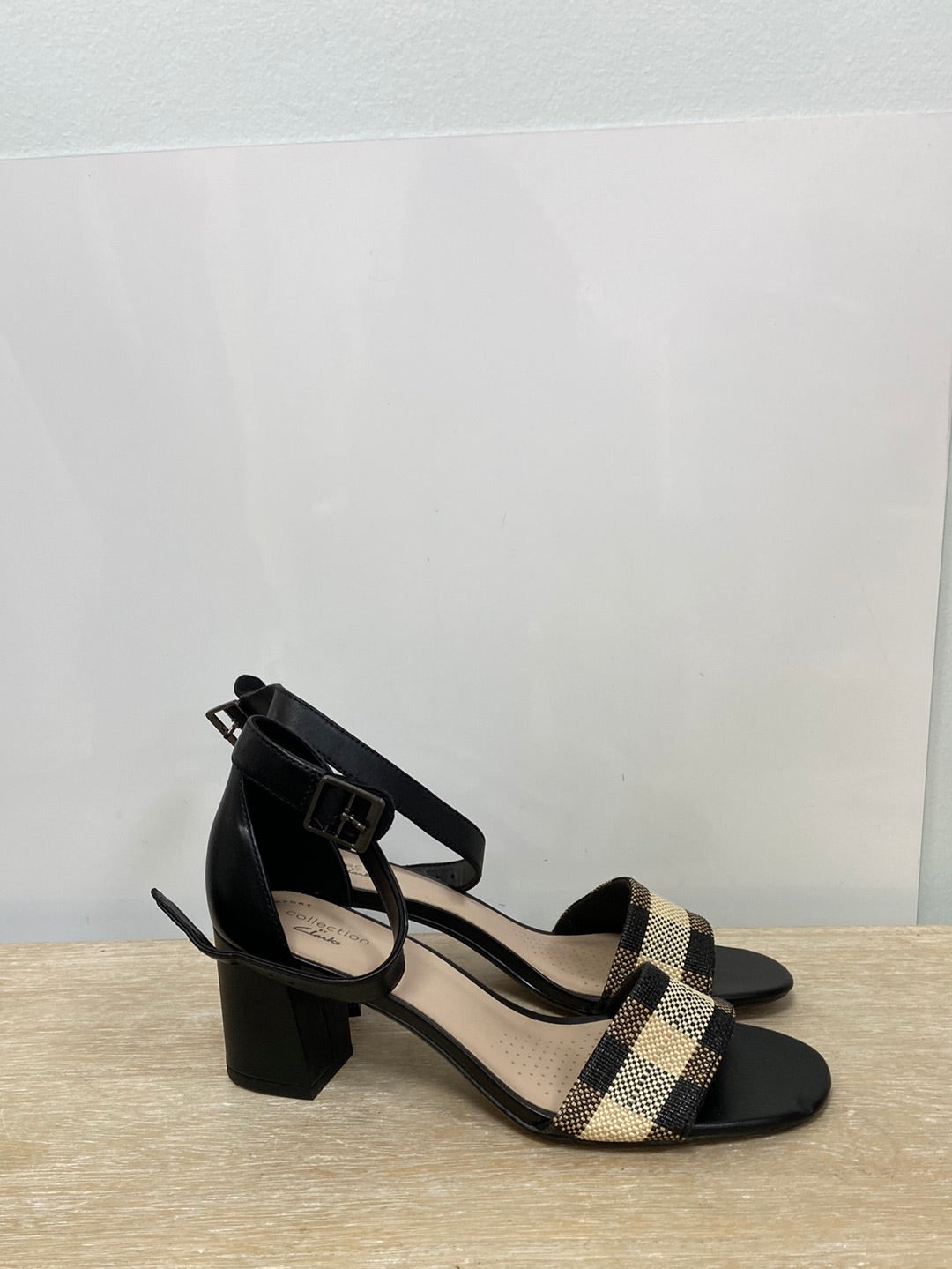 CLARKS. Sandalia piel bicolor T.38