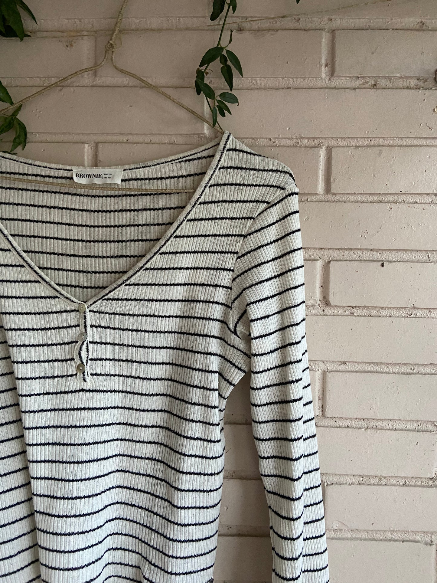 White striped Ts top