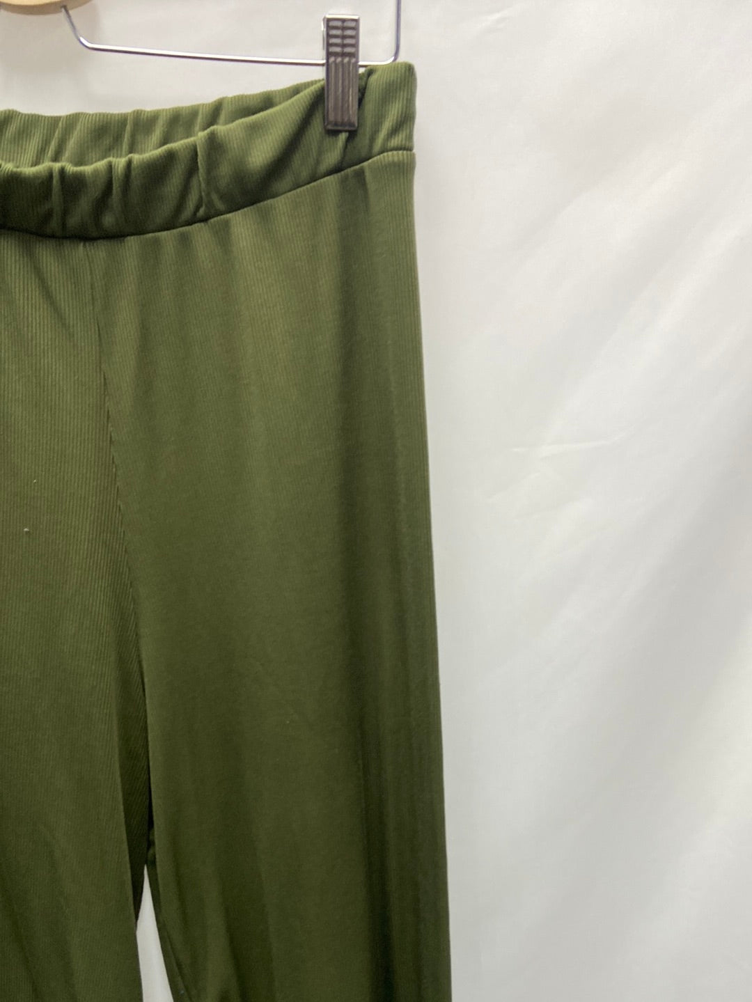 SPRINGFIELD.Green ribbed culottes TM