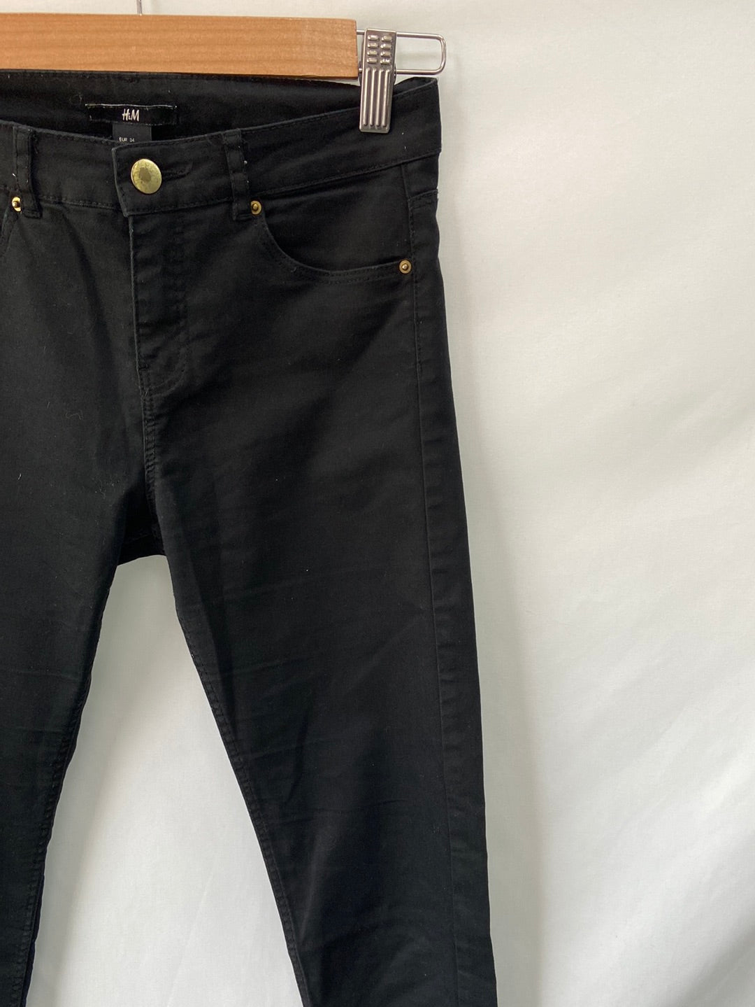 H&M. Pantalones 34