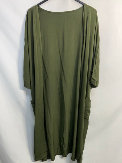 OTRAS.Kimono verde largo cinturón TU