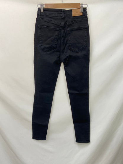 ZARA.Pantalones pitillo clásicos negros T.38