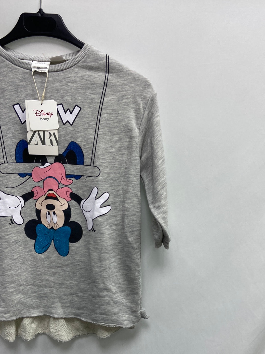 ZARA. Sudadera gris Minnie T.3/4