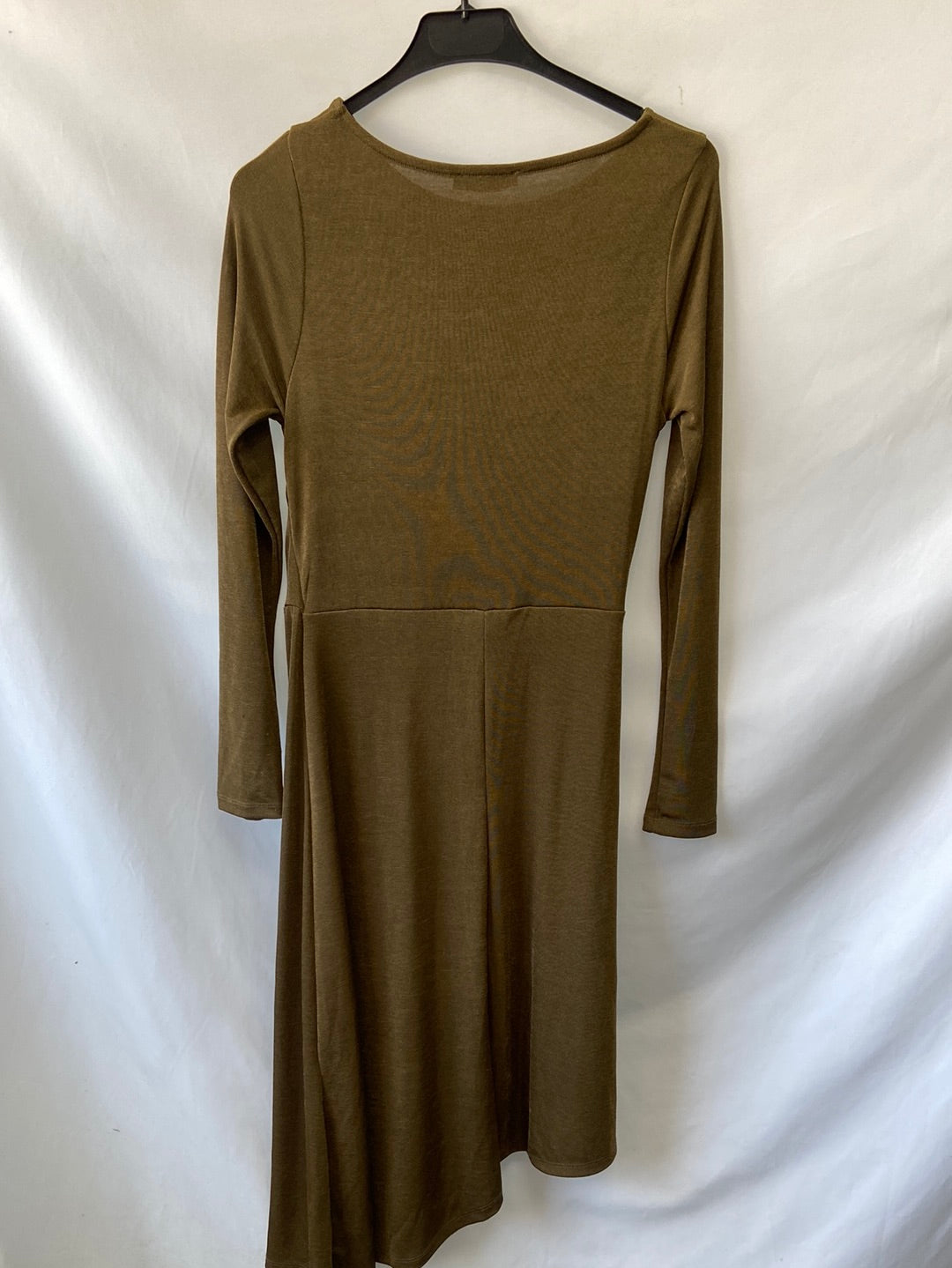 MANGO.Vestido midi verde brillante T.s