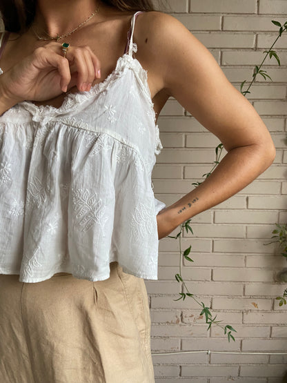 Top blanco bordado tirantes T.M
