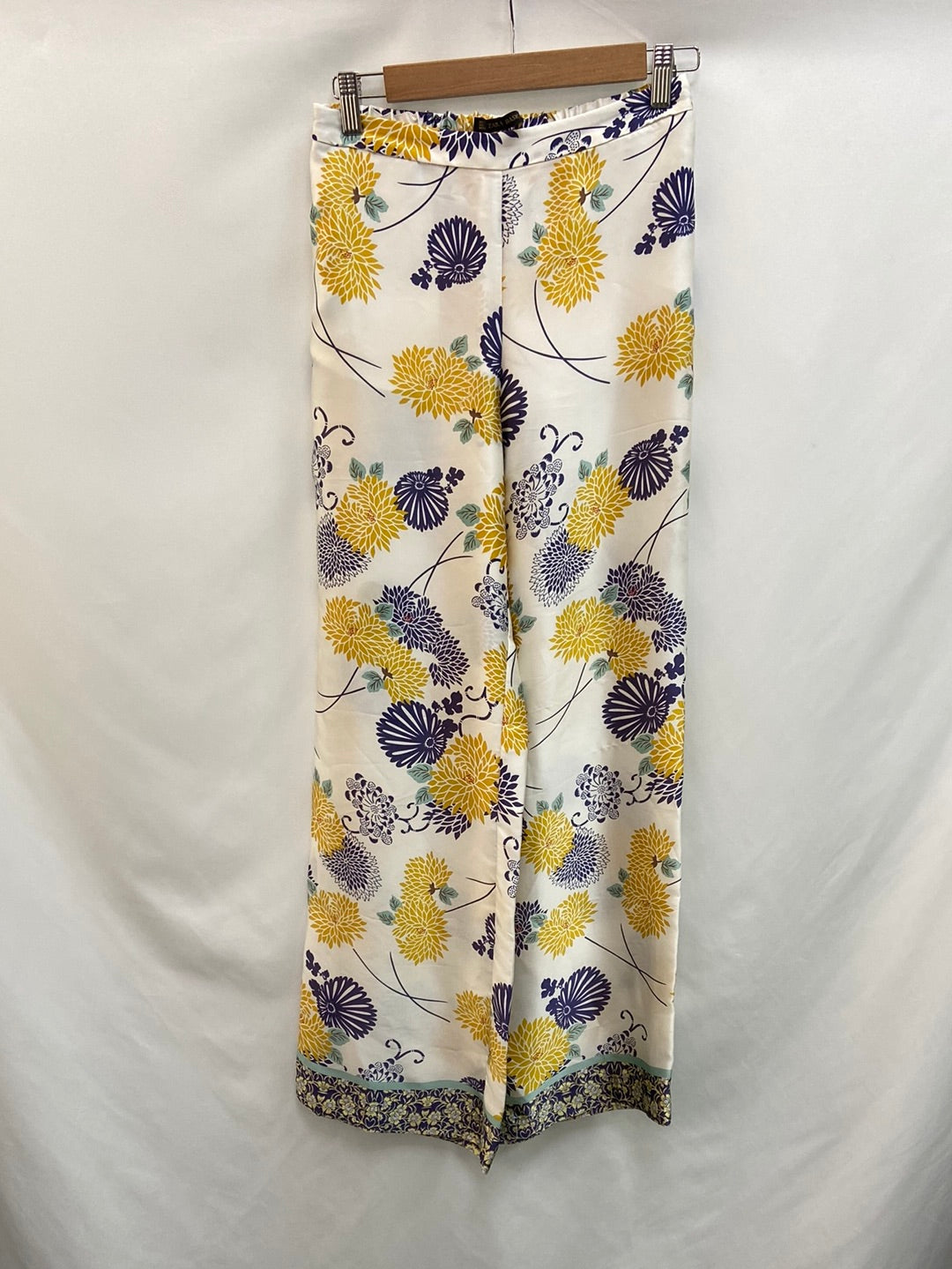 ZARA. Printed palazzo pants TS