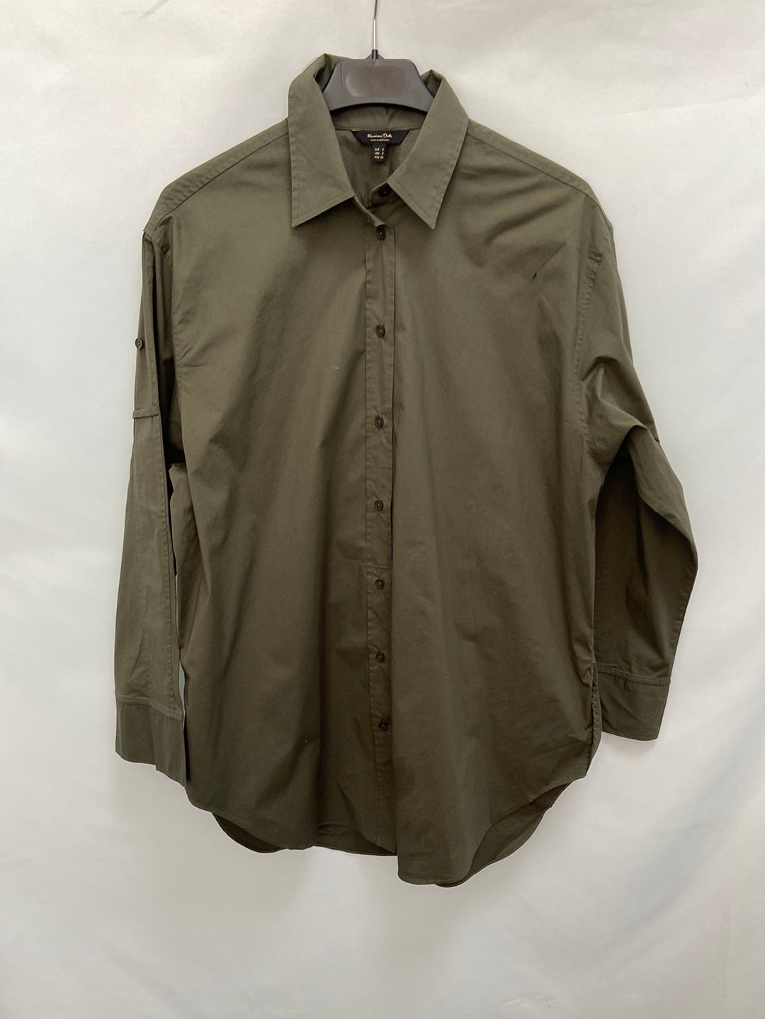 MASSIMO DUTTI.Camisa verde oversized T.s