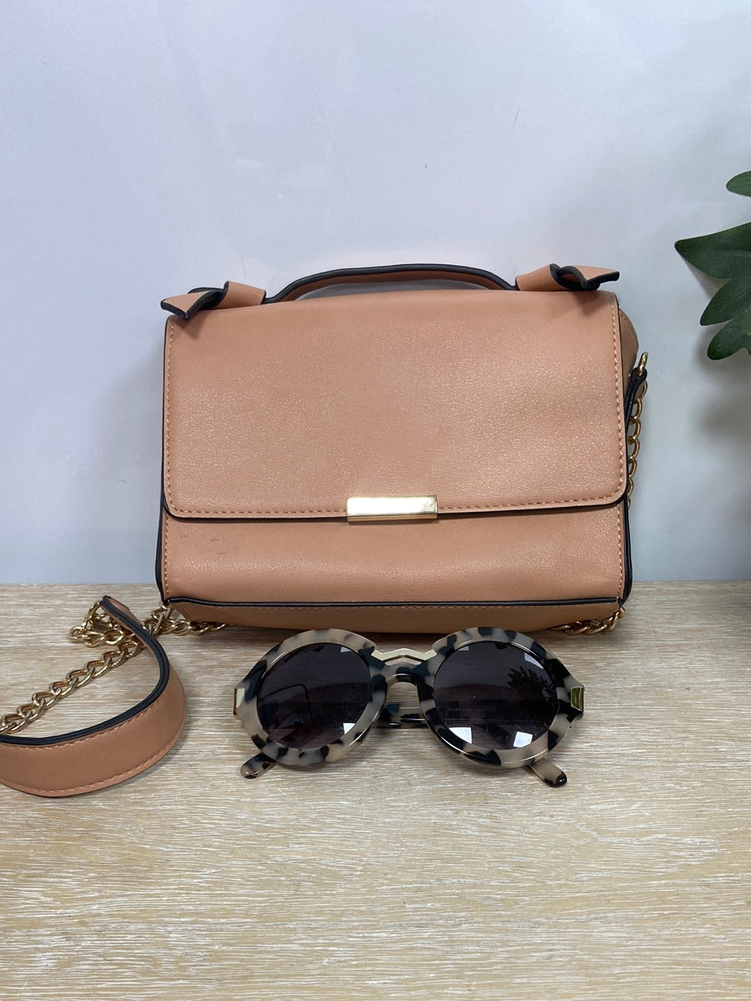 PULL&BEAR. Bolso rosa palo