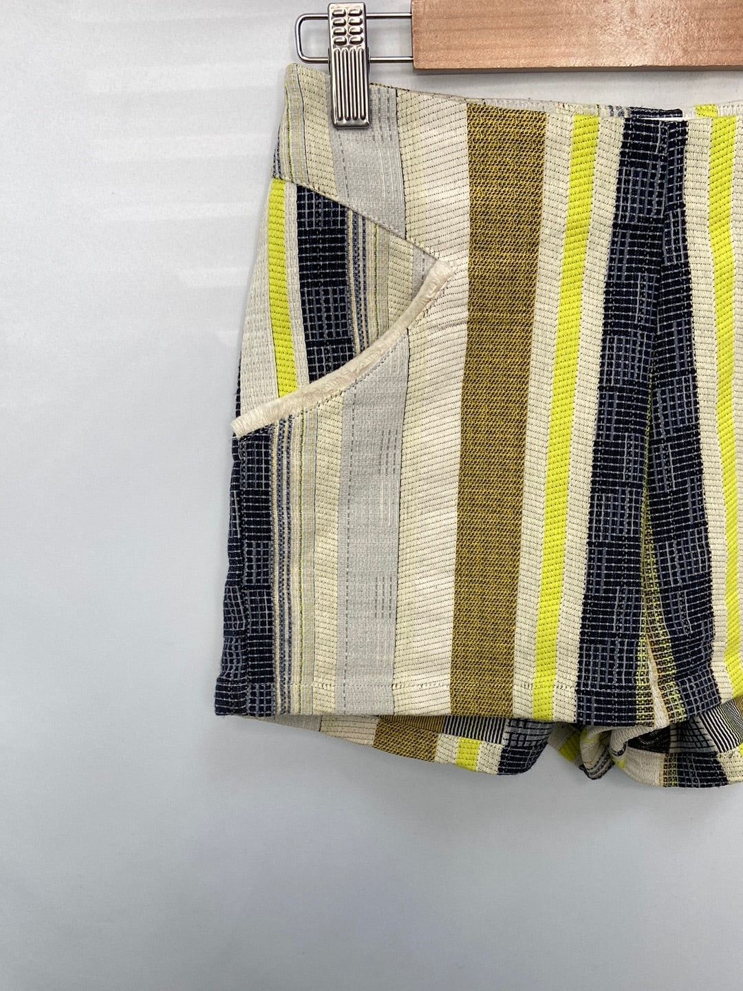 MANGO.Shorts rayas T.s