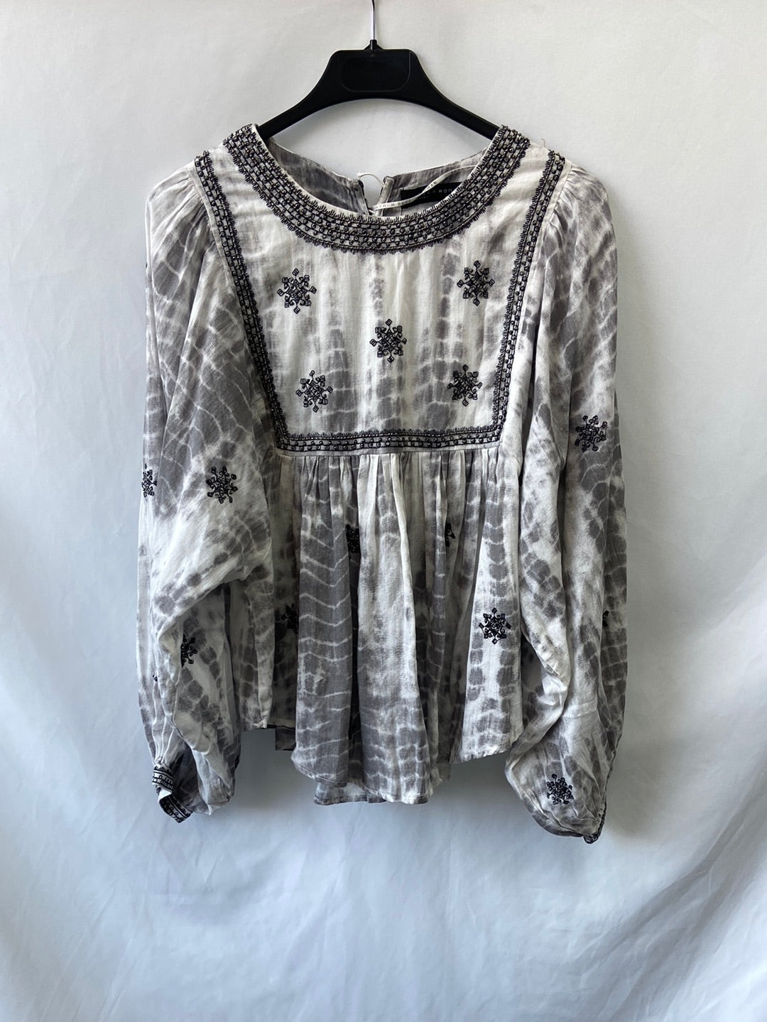 ZARA.Top tie dye abalorios T.M (Tara)