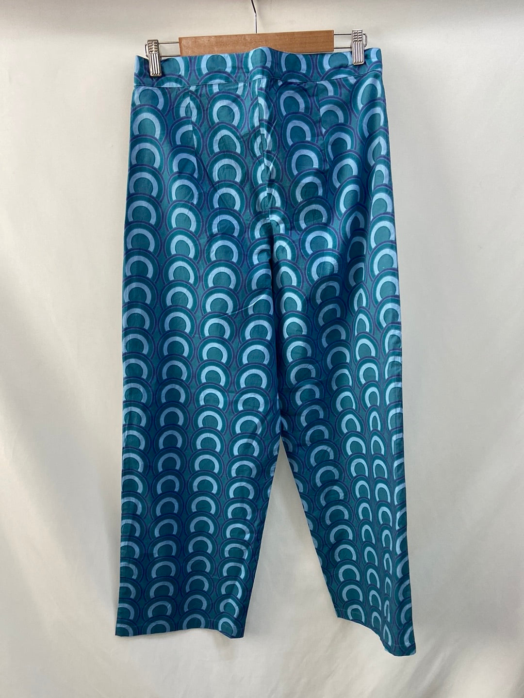 NÍCOLI.Pantalones anchos T.40