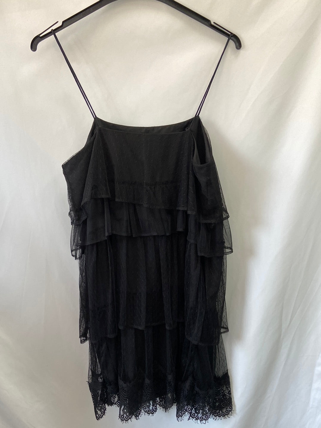 ZARA. Ruffled tulle and lace dress T.xs
