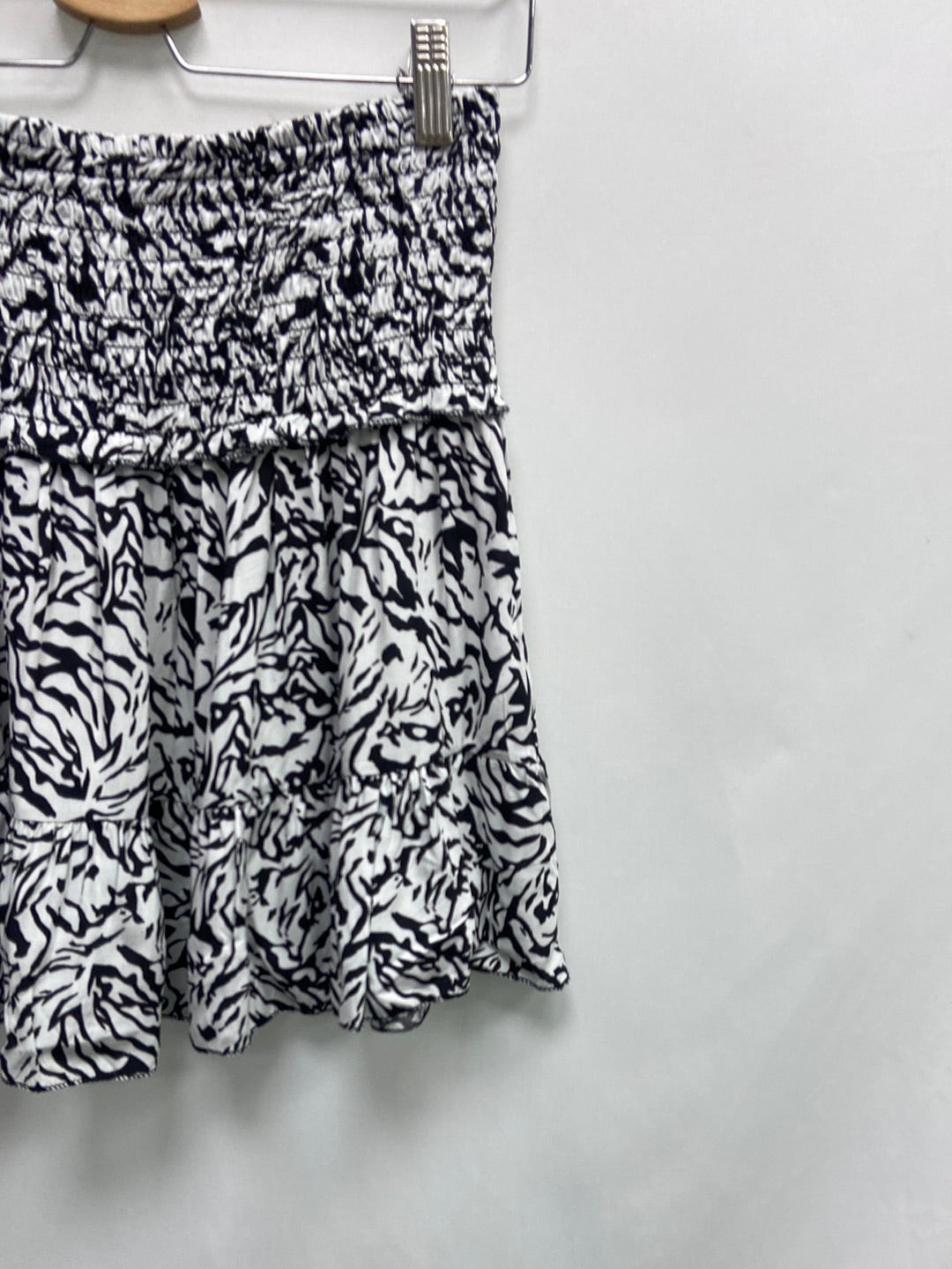 MIINTODAY.Falda corta animal print T.S