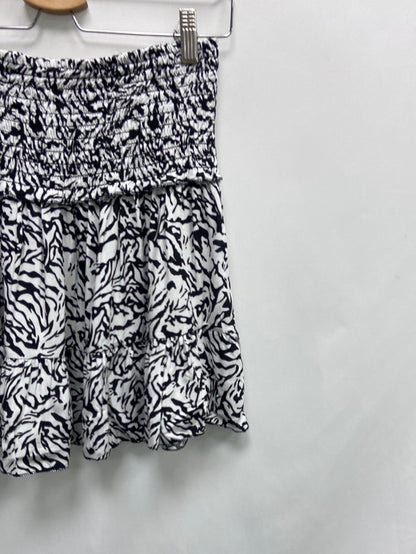 MIINTODAY.Falda corta animal print T.S