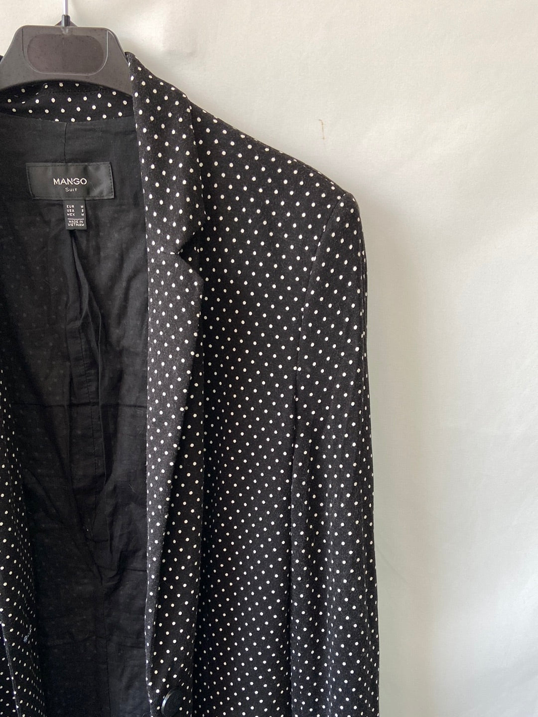 MANGO. Black polka dot blazer TM